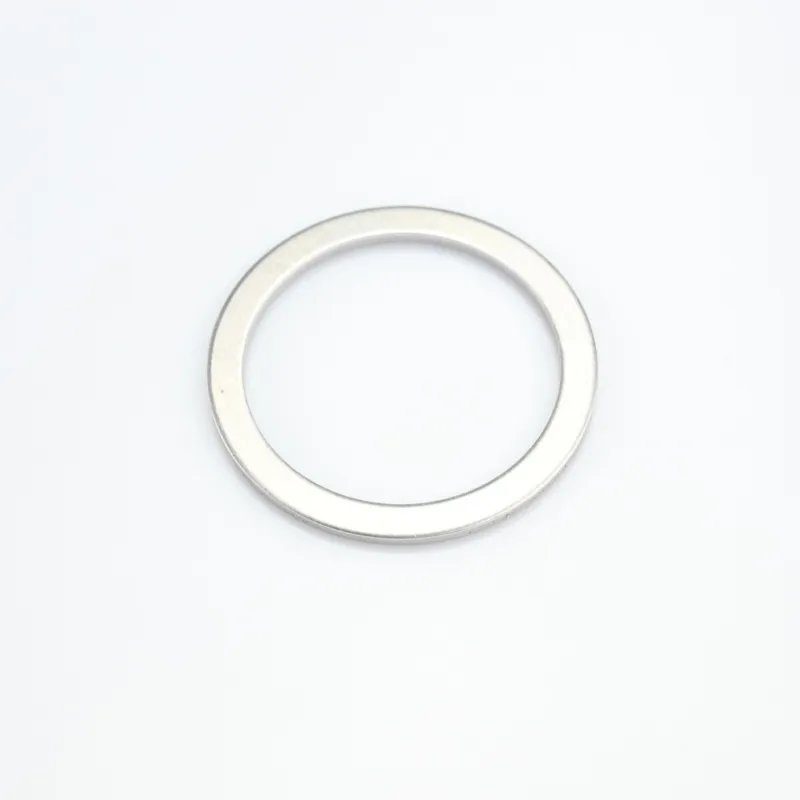 Ověřený Washer FF next to oil seal KYB 110770001001